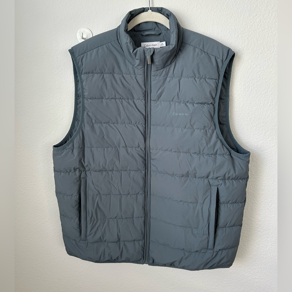 Calvin Klein Men's Grey/Bluish Quilted Vest